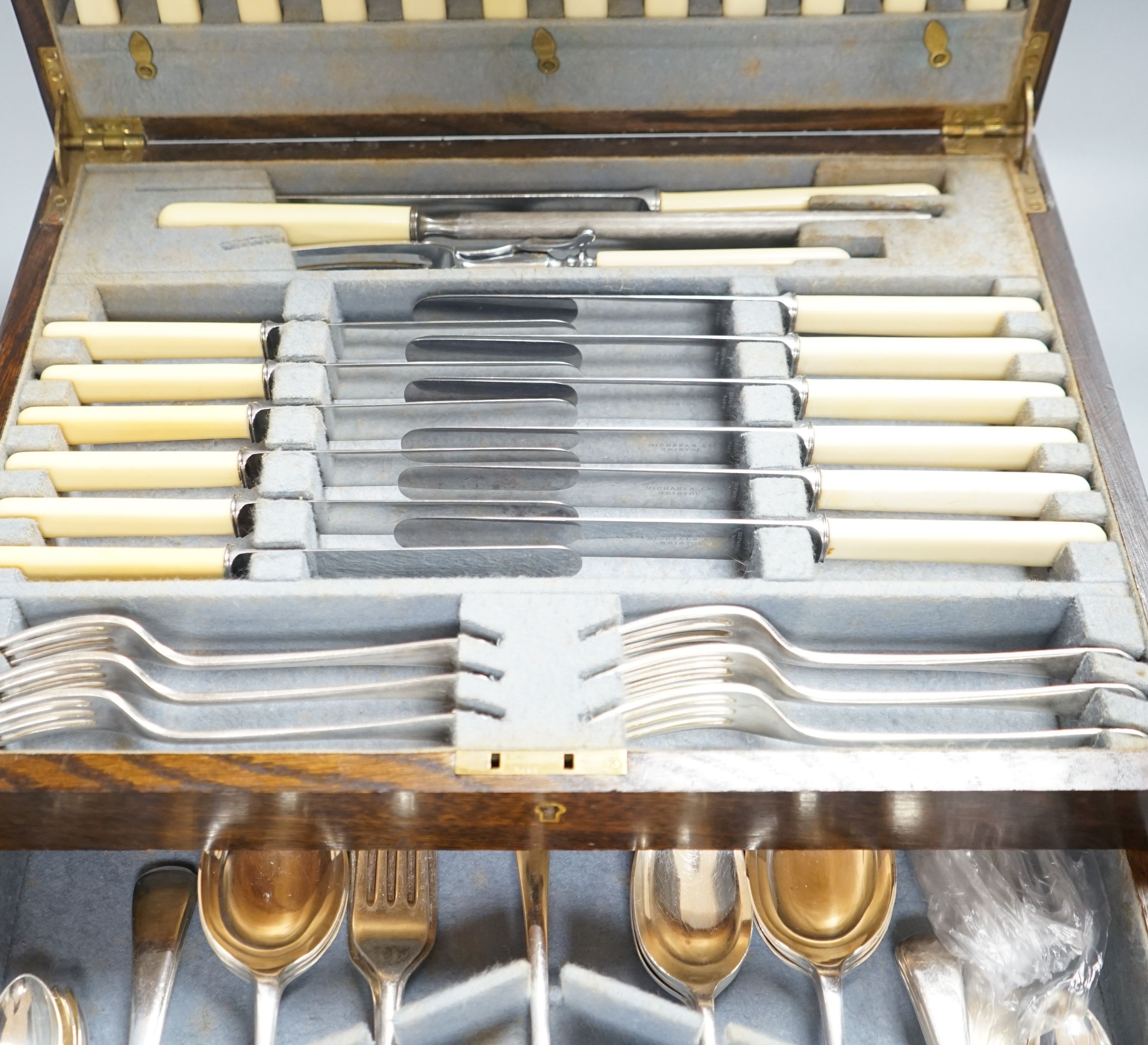 An oak cased canteen of plated cutlery and other flatware